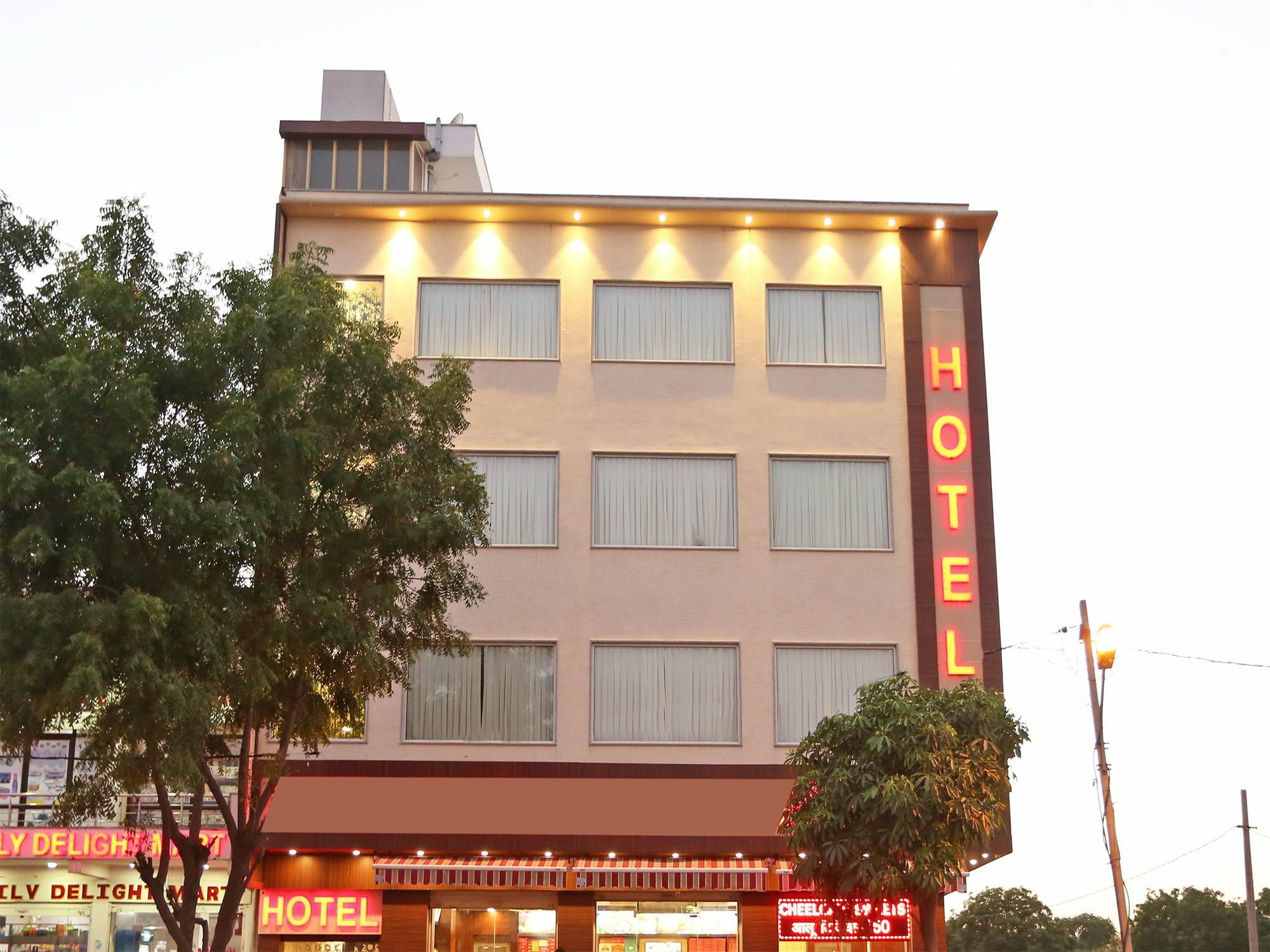 Oyo 9753 Hotel Cheelgadi Jaipur Exteriör bild